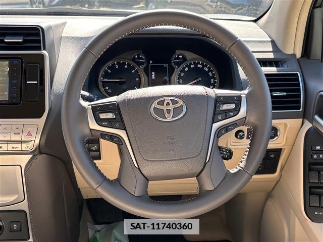 Toyota LAND CRUISER PRADO 2023-07 447568-24