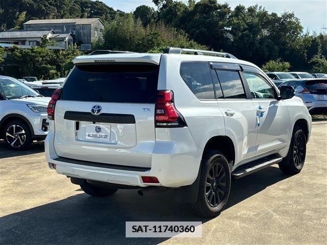 Toyota LAND CRUISER PRADO 2023-07 447568-13