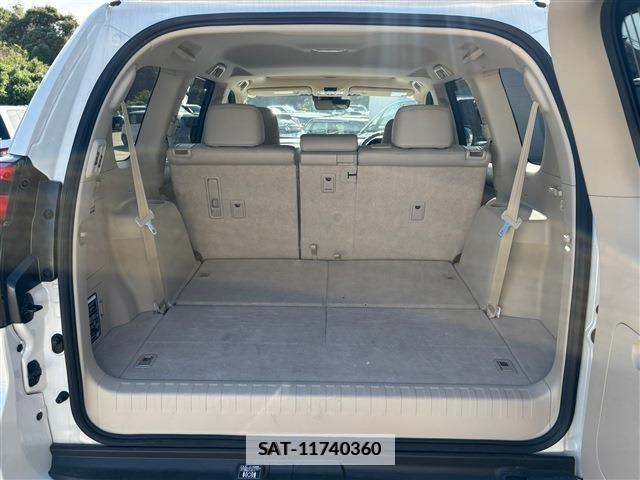 Toyota LAND CRUISER PRADO 2023-07 447568-6