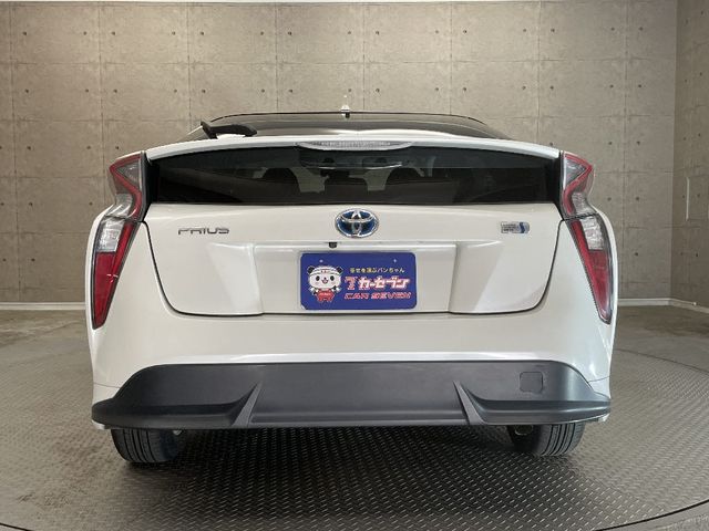 Toyota PRIUS 2016-02 25189-12