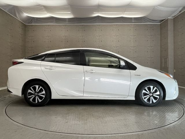 Toyota PRIUS 2016-02 25189-11