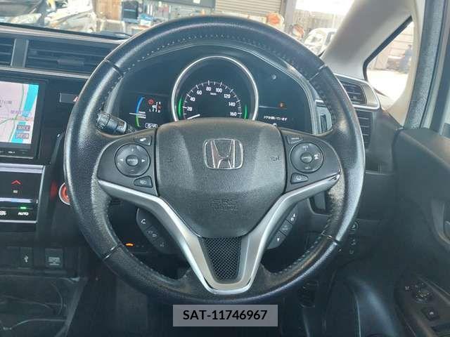 Honda FIT 2017-12 390821-12