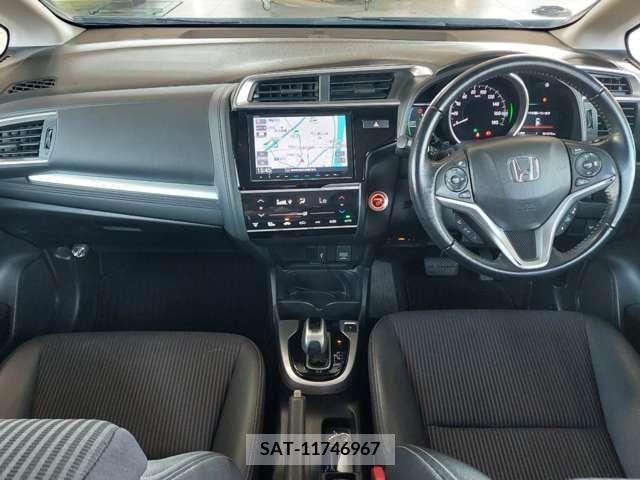 Honda FIT 2017-12 390821-11