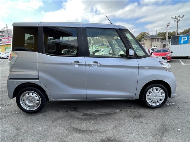 Nissan DAYZ ROOX 2017-05 604-7