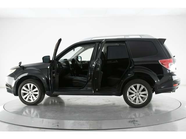 Subaru FORESTER 2012-03 23182-9