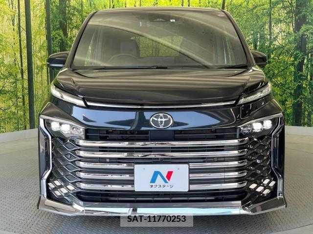 Toyota VOXY 2023-03 313581-15
