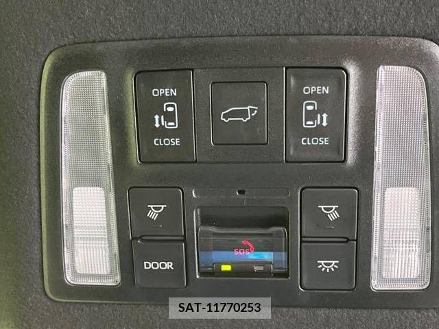Toyota VOXY 2023-03 313581-5