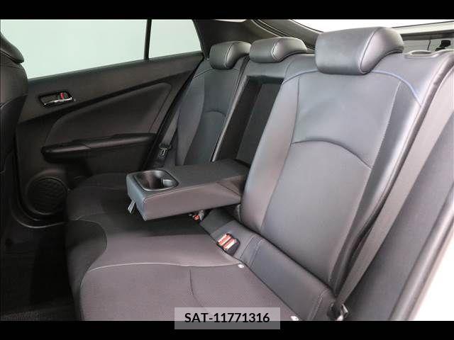 Toyota PRIUS 2019-03 366696-18