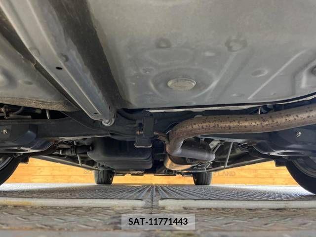 Toyota VELLFIRE 2017-07 369705-19