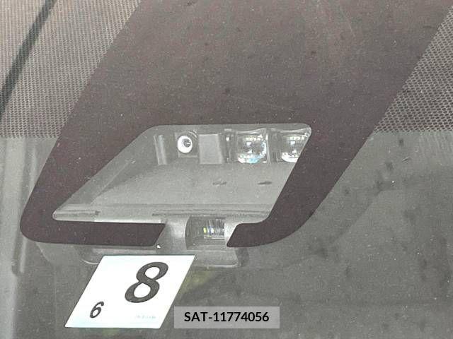 Toyota VOXY 2017-08 233317-4