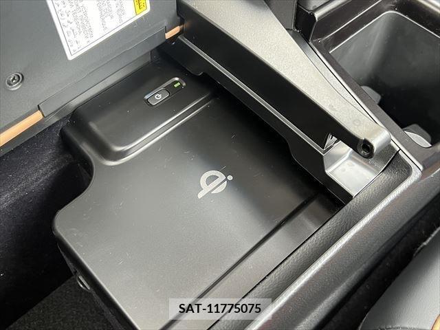 Lexus ES 2021-12 387848-24