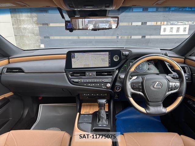 Lexus ES 2021-12 387848-9