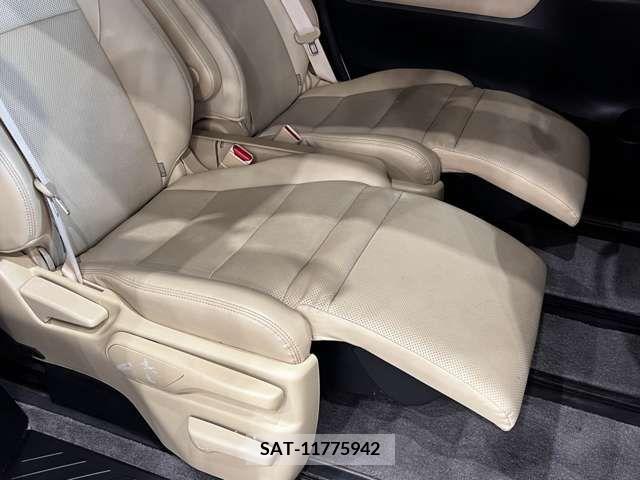 Toyota ALPHARD 2019-01 381292-8