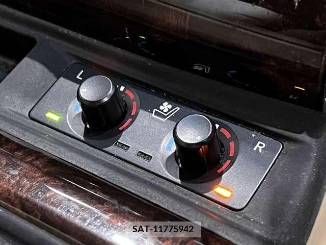 Toyota ALPHARD 2019-01 381292-7