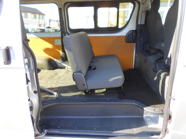Toyota REGIUSACE VAN 2018-01 180960-12