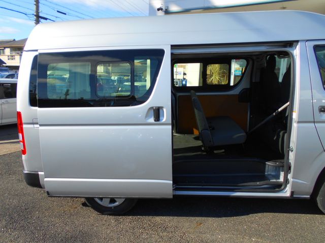 Toyota REGIUSACE VAN 2018-01 180960-11