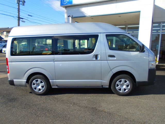 Toyota REGIUSACE VAN 2018-01 180960-9