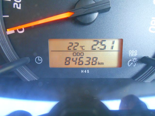 Toyota REGIUSACE VAN 2018-01 180960-23