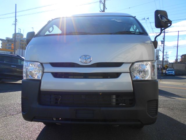 Toyota REGIUSACE VAN 2018-01 180960-6