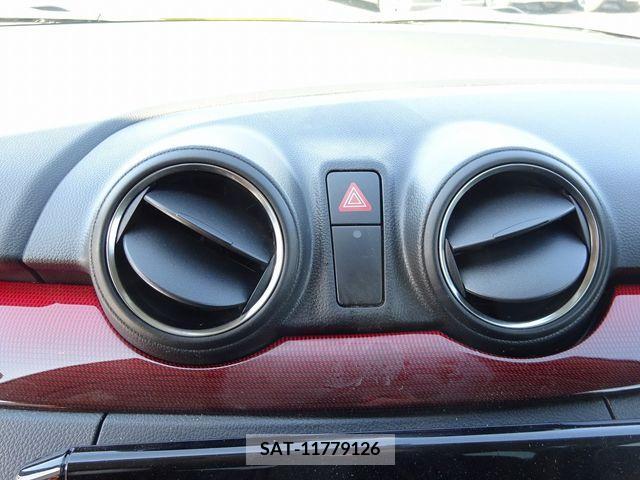 Suzuki SWIFT 2023-04 214916-13