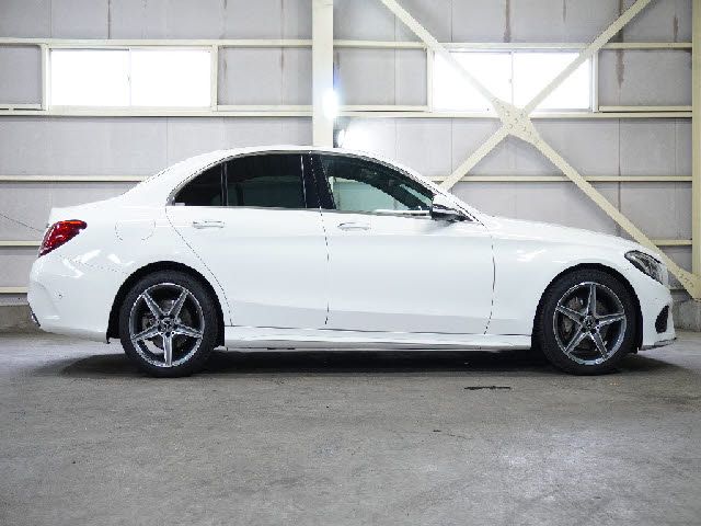 Mercedes Benz C-CLASS 2018-03 24869-11