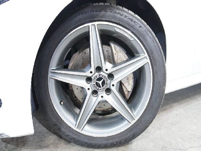 Mercedes Benz C-CLASS 2018-03 24869-7