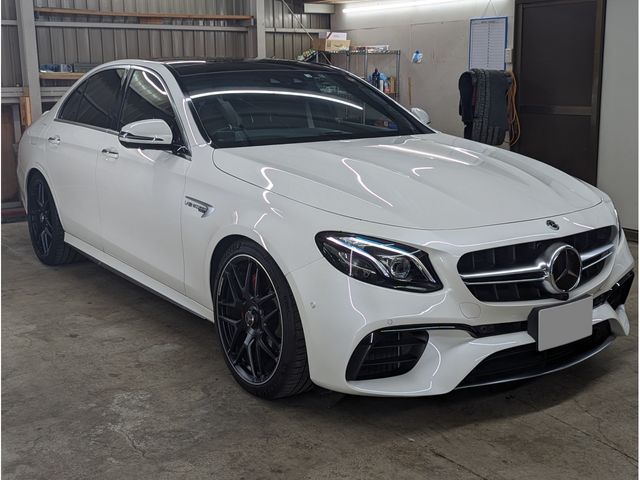 Amg E-CLASS 2018-01 23884-7