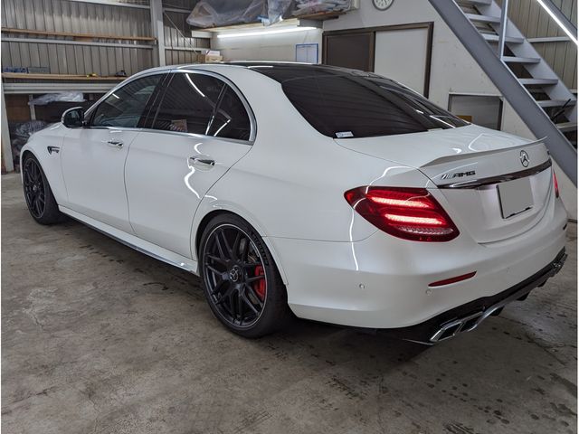 Amg E-CLASS 2018-01 23884-4