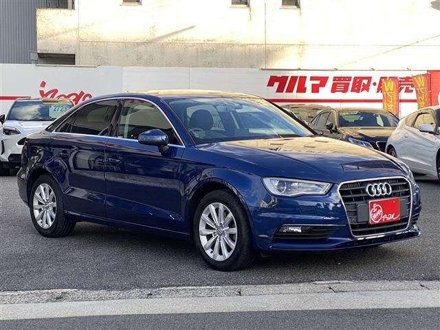 Audi A3 SEDAN 2016-10 17227-2