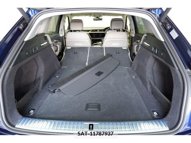 Audi E-TRON 2022-06 318051-10