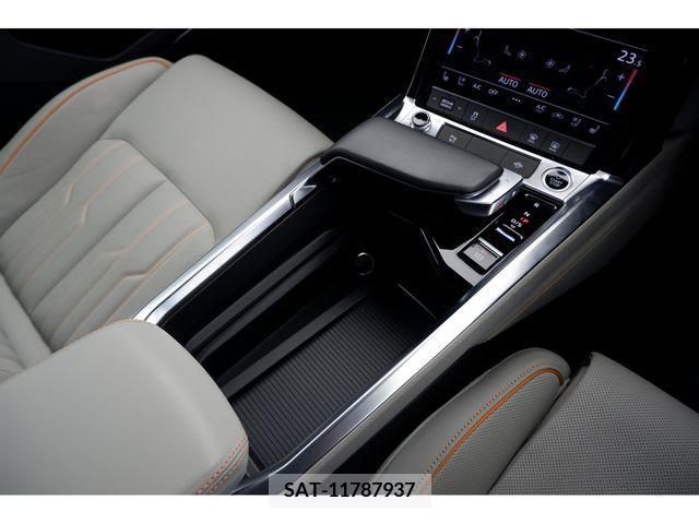 Audi E-TRON 2022-06 318051-15