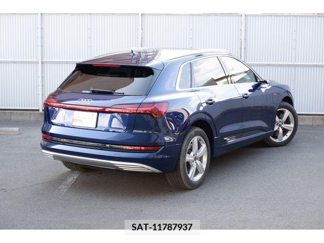 Audi E-TRON 2022-06 318051-7