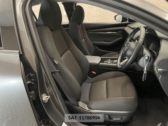 Mazda MAZDA3 2023-03 301073-10