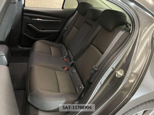 Mazda MAZDA3 2023-03 301073-12
