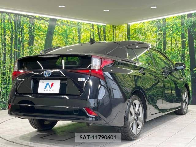 Toyota PRIUS 2019-07 380595-17
