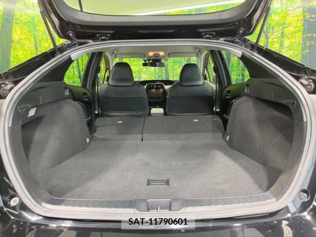 Toyota PRIUS 2019-07 380595-10