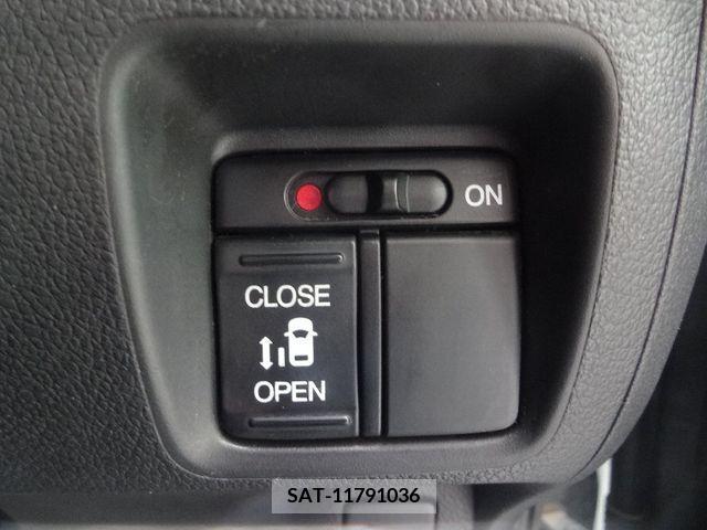 Honda N BOX CUSTOM 2017-06 306727-21