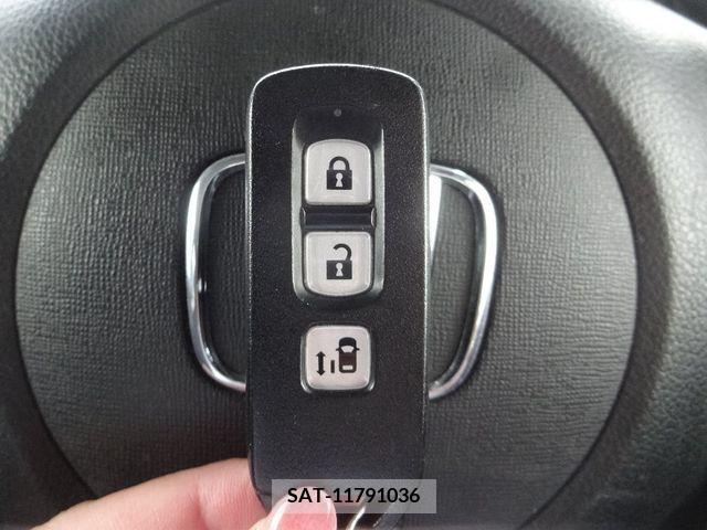 Honda N BOX CUSTOM 2017-06 306727-17
