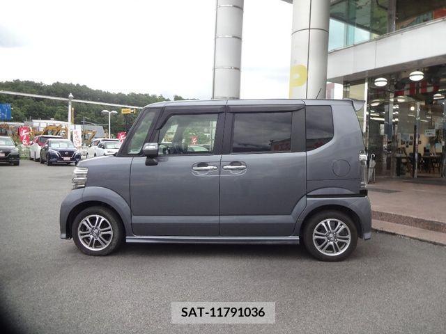 Honda N BOX CUSTOM 2017-06 306727-4