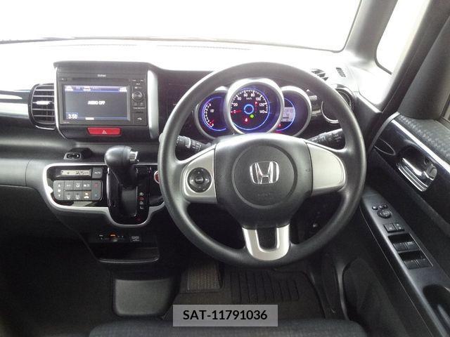 Honda N BOX CUSTOM 2017-06 306727-10