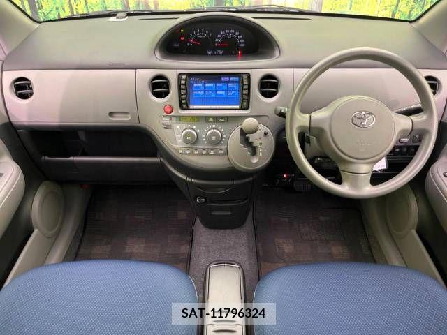 Toyota SIENTA 2004-01 368156-1