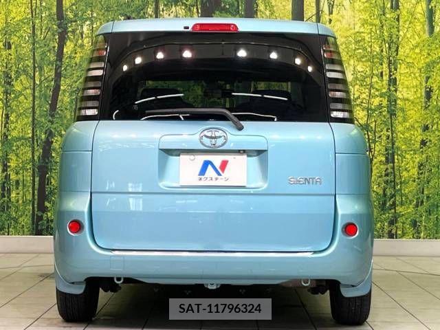 Toyota SIENTA 2004-01 368156-16