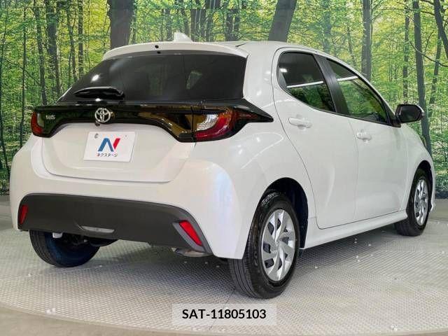 Toyota YARIS 2023-07 395375-18