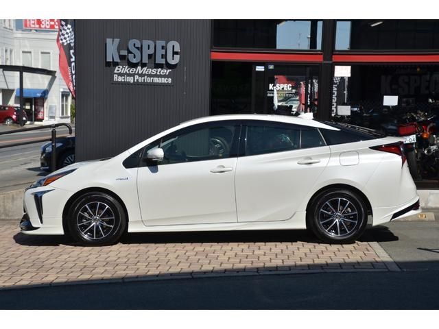 Toyota PRIUS 2019-07 27588-3