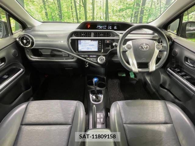 Toyota AQUA 2015-05 314197-1