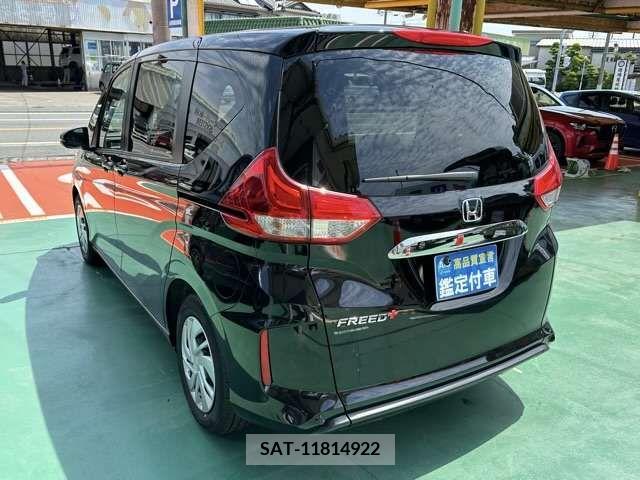 Honda FREED 2024-02 302965-1