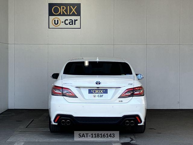 Toyota CROWN SEDAN 2019-04 300617-5