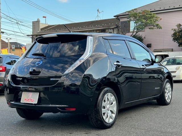 Nissan LEAF 2015-07 19628-4