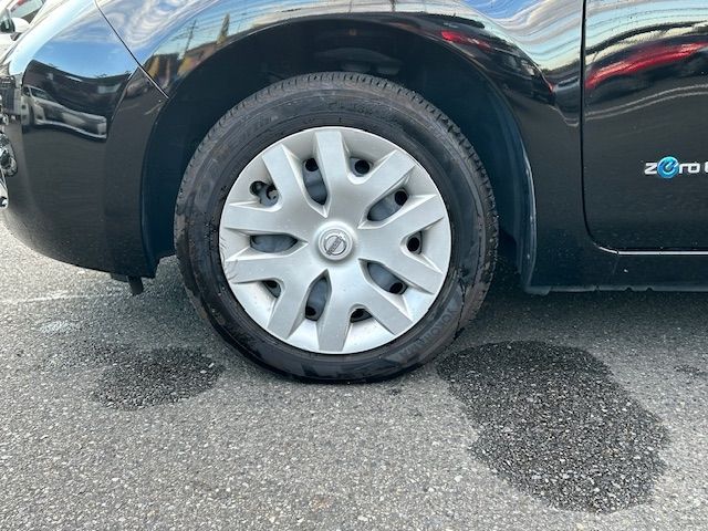 Nissan LEAF 2015-07 19628-18