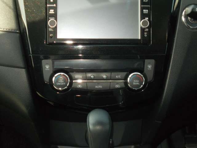Nissan X-TRAIL 2017-12 3616-6